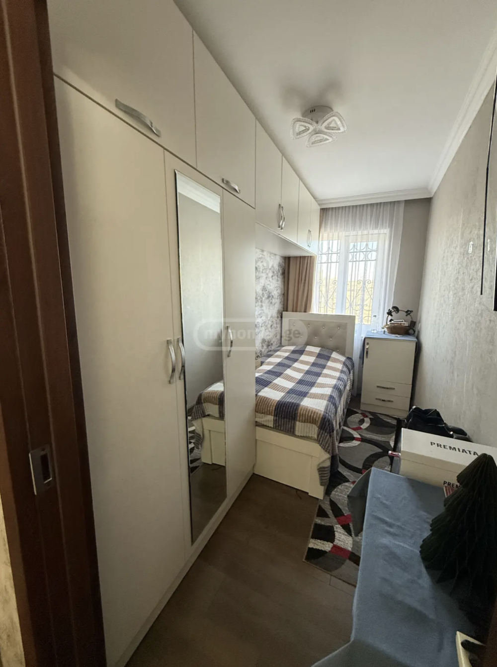 იყიდება 5 ოთახიანი კერძო სახლი გარდაბანში